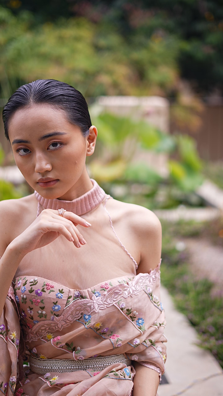 Floret Embroidered Blouse with Quilted Collar