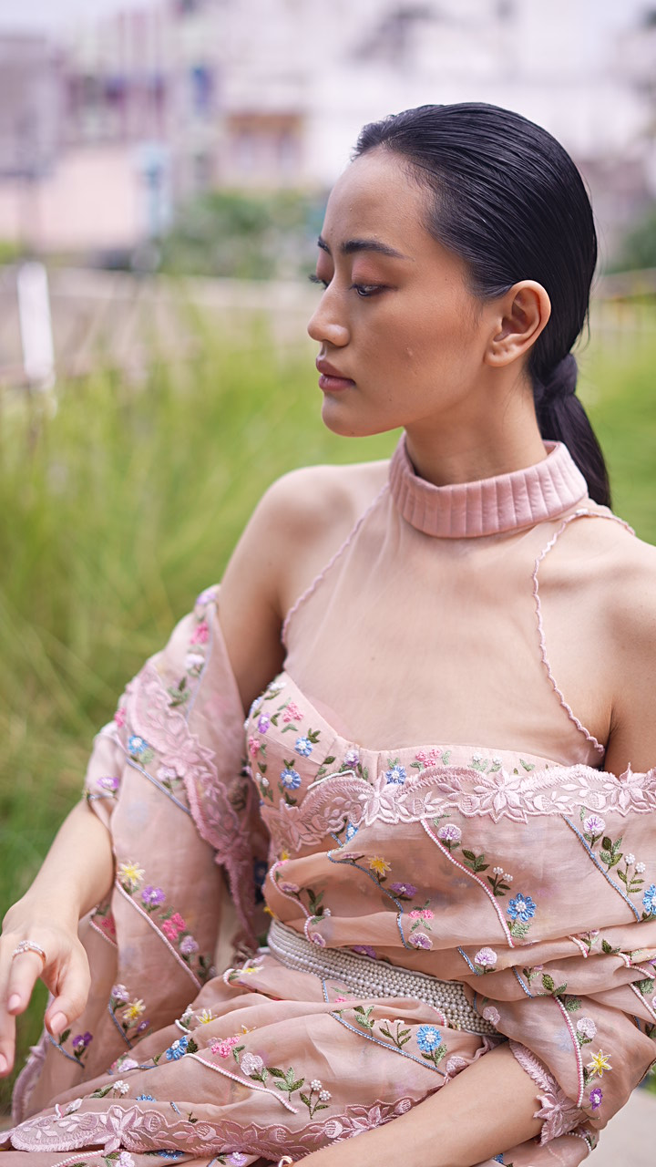 Floret Embroidered Blouse with Quilted Collar