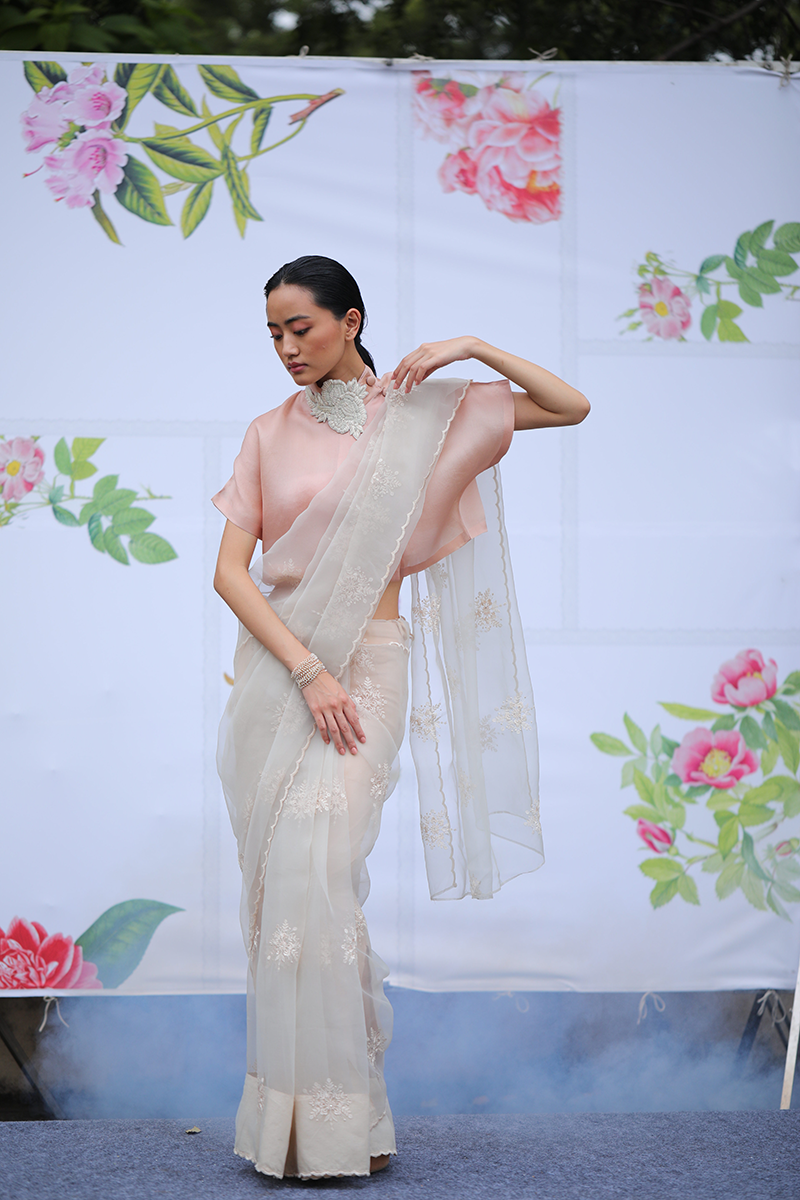 Lily Sari
