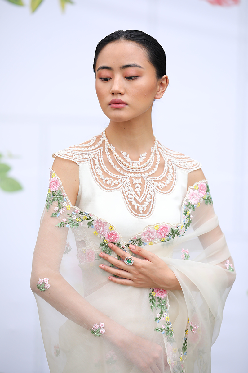 Gardenia Sari