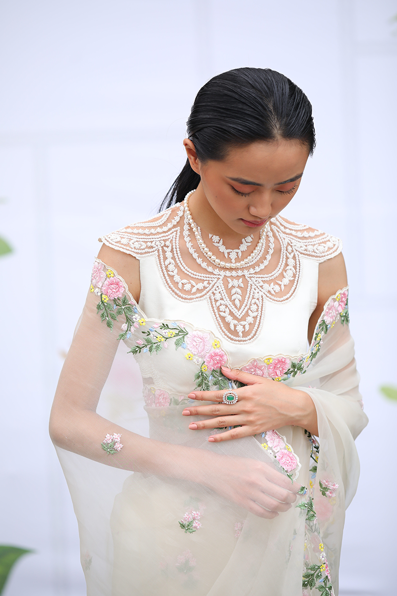 Gardenia Sari